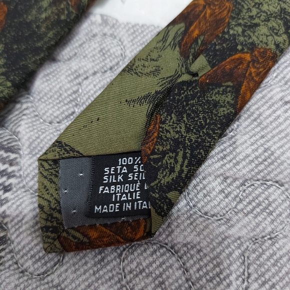 Gianfranco Ferre Vintage Animal Print Tie - Picture 4 of 8